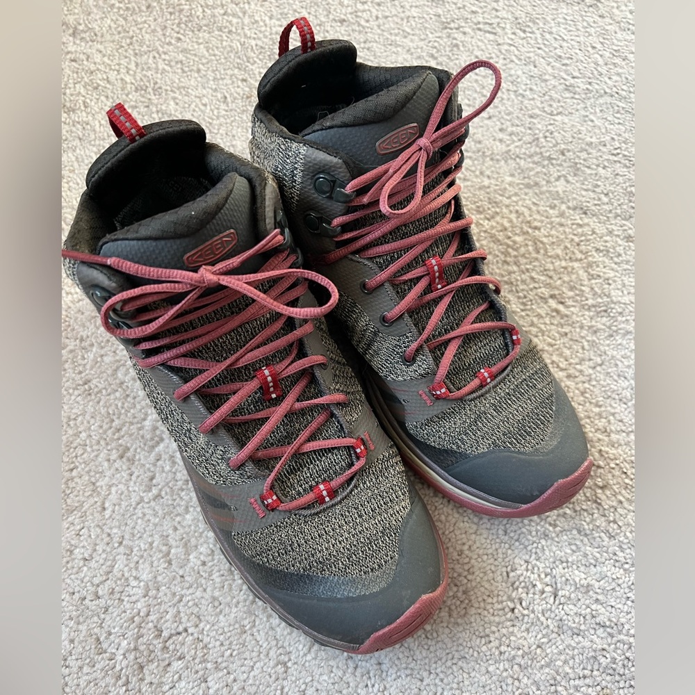 Keen waterproof womens hiking boots.